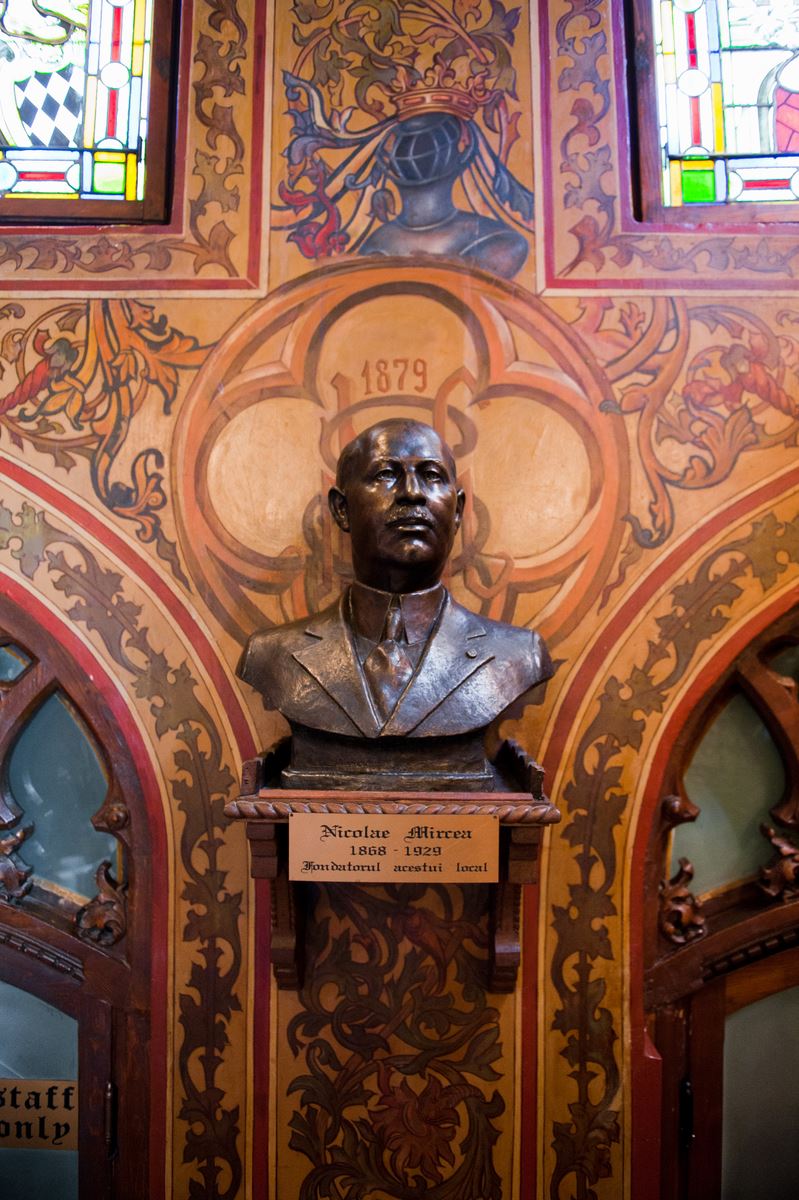 Bustul lui Nicolae MIRCEA - sculptat de Ion Stanea în 1935